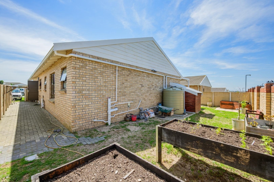 2 Bedroom Property for Sale in Sherwood Eastern Cape